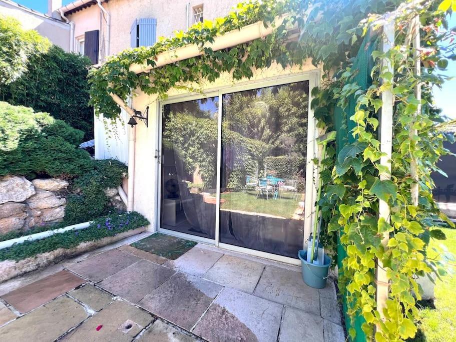 Le Jardin De Mae Daire Bouc-Bel-Air Dış mekan fotoğraf